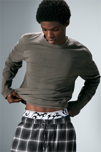 Расслабленная пижамная футболка с длинными рукавами 1311398003