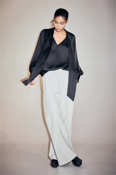 Шифоновая блузка с вырезом на завязках 1271196008