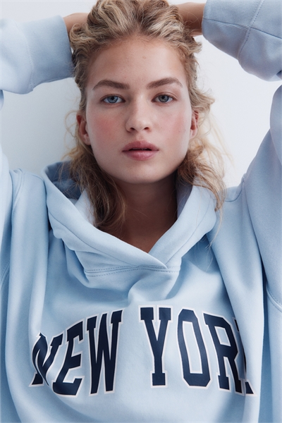 Толстовка больших размеров 1301028002