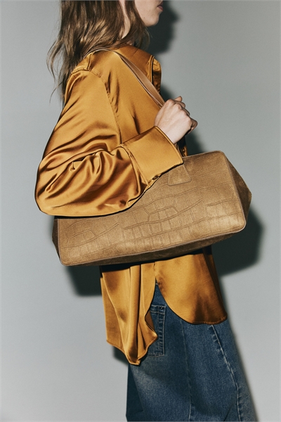 Атласная рубашка больших размеров 1305915001