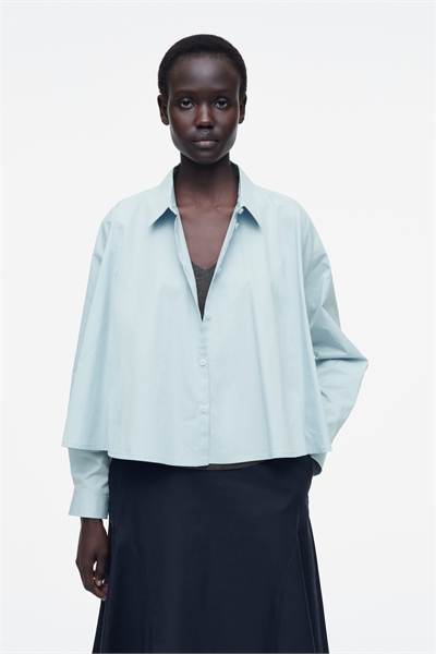 Расслабленная расклешенная рубашка из хлопка 1256714002