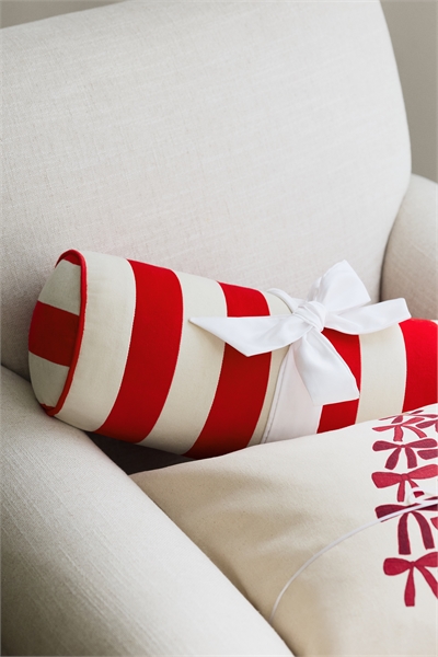 Подушка в виде конфетной трости 1302276001