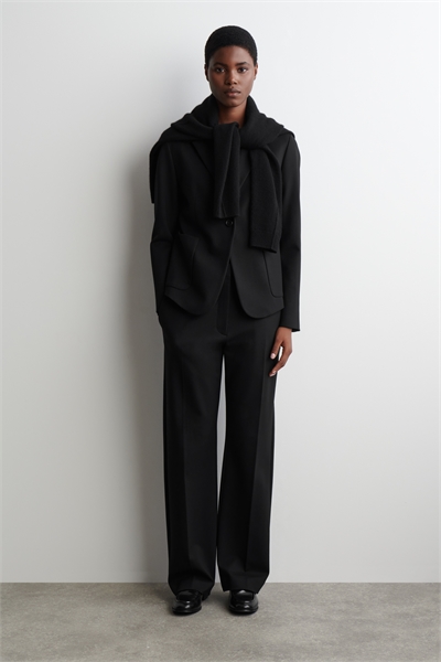 Элегантные брюки с прямыми штанинами 1296124001