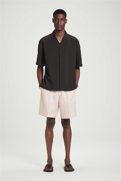 Льняные шорты на резинке 1162941014