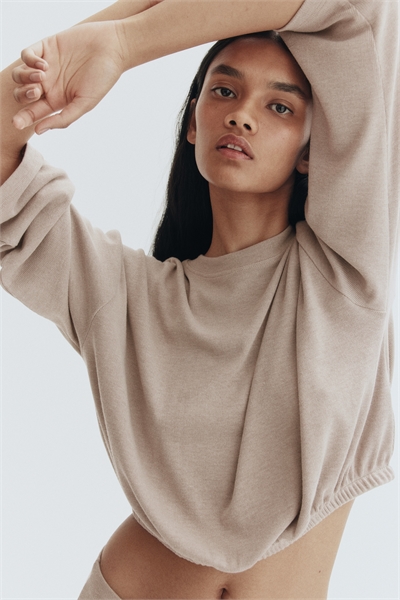 Топ в стиле оверсайз 1302055002