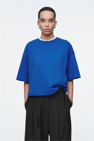 Широкая футболка оверсайз 1264085001