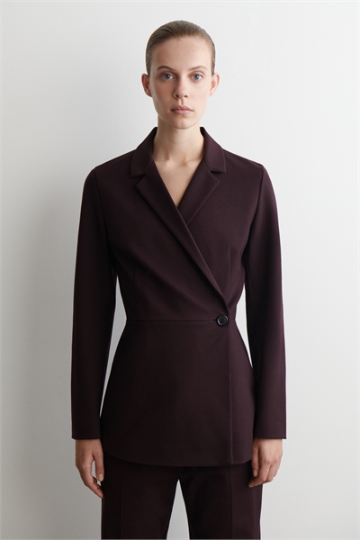 Струящийся блейзер в облегающем стиле 1298610001