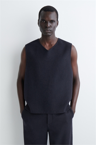 Шерстяной джемпер с V-образным вырезом 1304592001