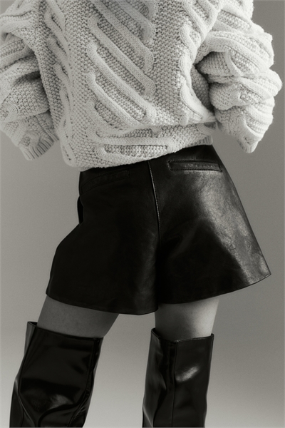 Кожаные шорты 1313520001