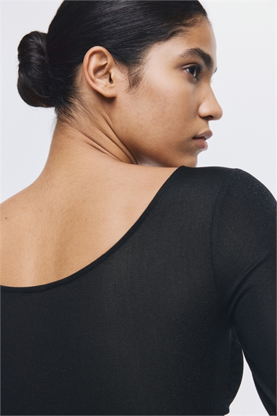 Топ с блестящими деталями 1318963001