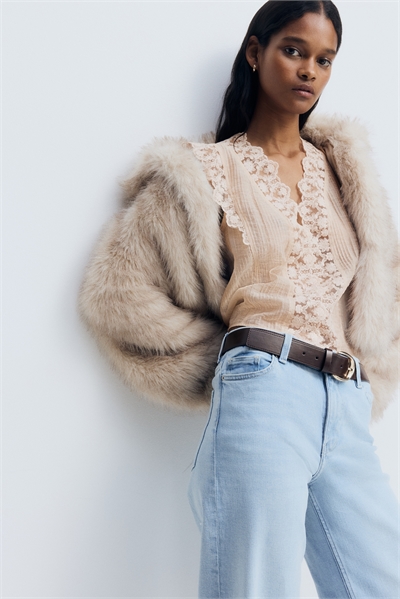 Топ на бретелях с кружевной отделкой 1308428003