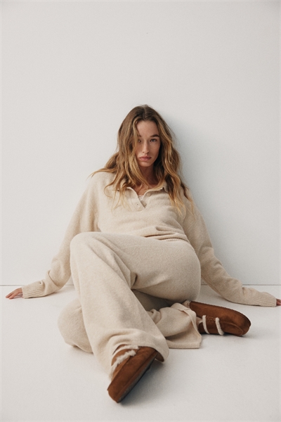 Брюки из тонкого трикотажа 1195870017