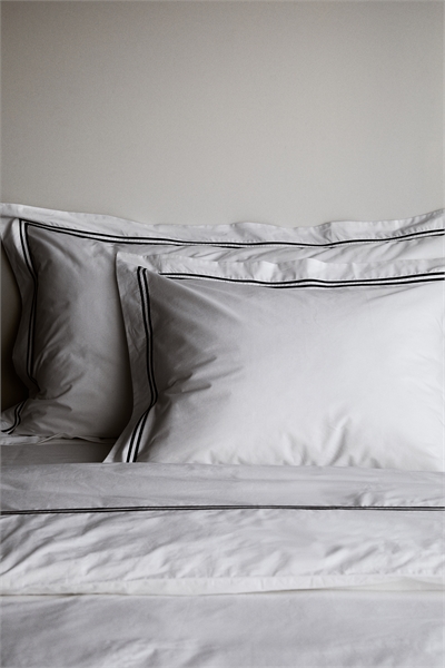 Односпальное постельное белье из хлопковой перкали 0821677001