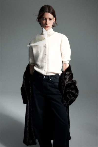 Вязаный кардиган с отделкой бантом 1310711002