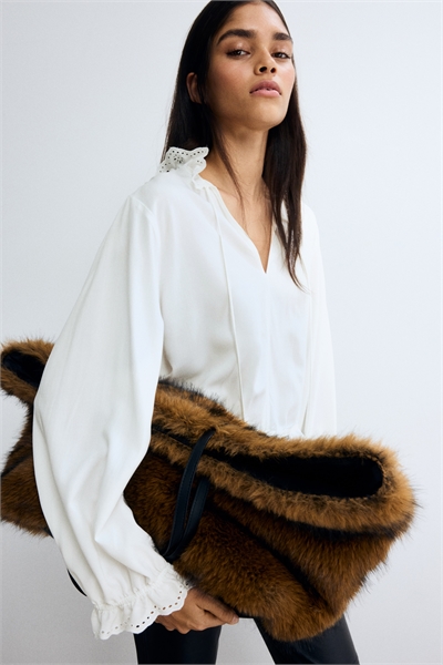 Блузка с отделкой в виде оборок 1313420001