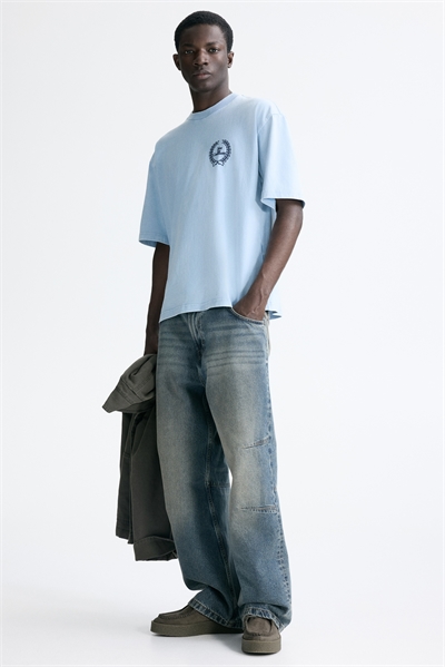 Футболка свободного кроя 1330384002