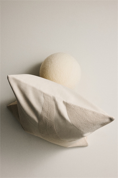 Чехол для подушки с вышивкой 1310839001