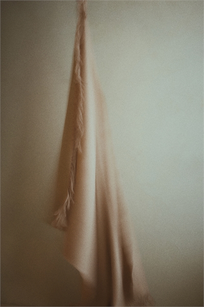 Одеяло из шерстяного бленда с бахромой 1313154001