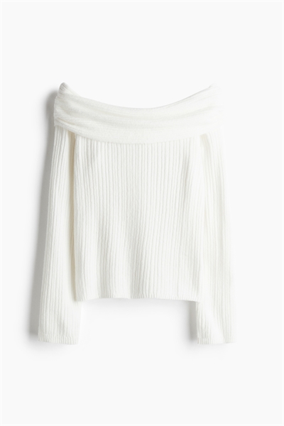 Джемпер на плечах 1247112007