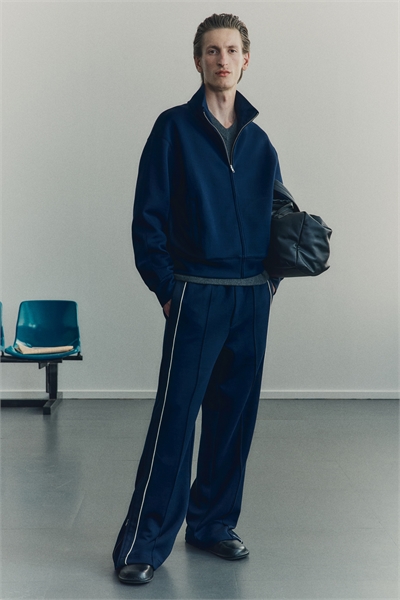 Спортивная куртка из скубы свободного покроя 1318864001