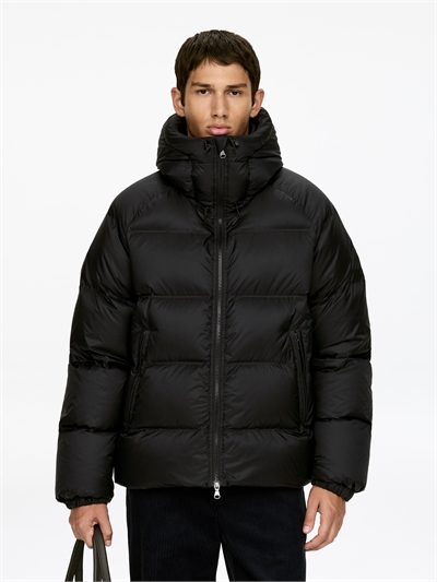 Спортивный пуховик Upcycled Down артикул 1090553015