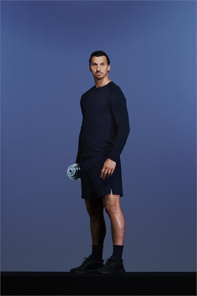 Спортивный топ Muscle Fit с DryMove™ 1304361001