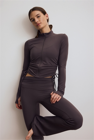 Расклешенные спортивные леггинсы с SoftMove™ 1321769002