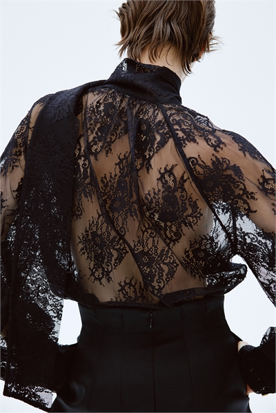 Кружевная блузка с воротником-галстуком 1258985003