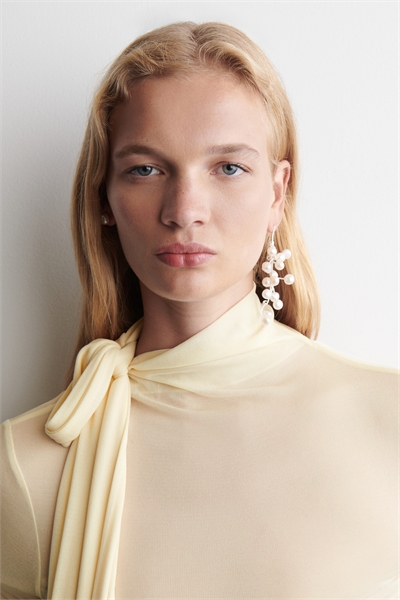 Несочетаемые серьги с пресноводным жемчугом 1308088001