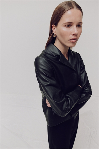 Серьги в форме лепестков 1324390001