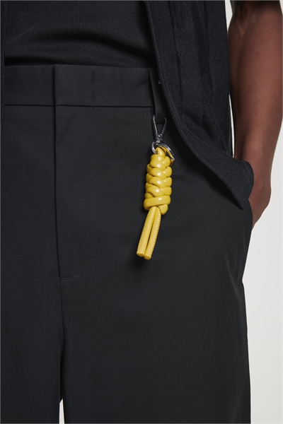 Брелок для ключей из кожи с крупными узелками 1272324006