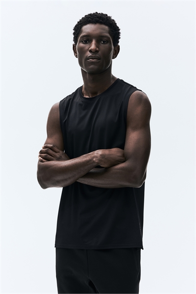 Спортивный жилет Regular Fit с DryMove™ артикул 1315439001