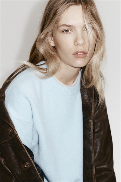 Джемпер в стиле оверсайз 1323566003