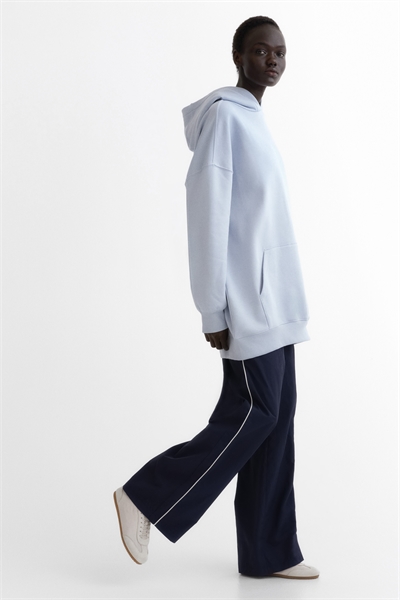 Платье с капюшоном 1261586006