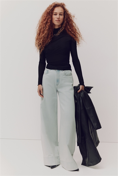 Топ из гладкого трикотажа 1328339001