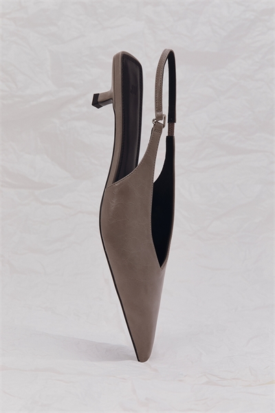 Босоножки на каблуке 1312648002