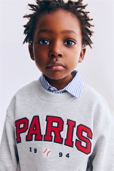 Толстовка с набивным вырезом 1247714036