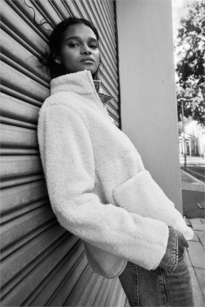 Плюшевый жакет 1320992001