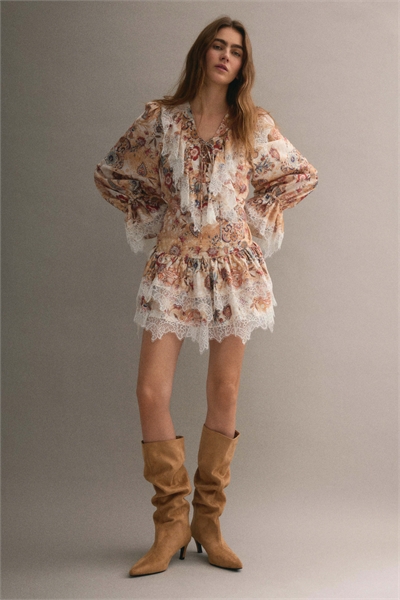 Заостренные сапоги артикул 1312638001