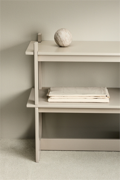 Деревянная напольная полка артикул 1295935001