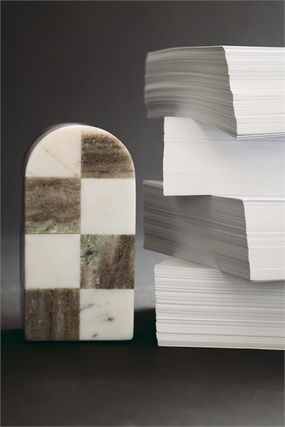 Подставка для книг из мрамора артикул 1308129002