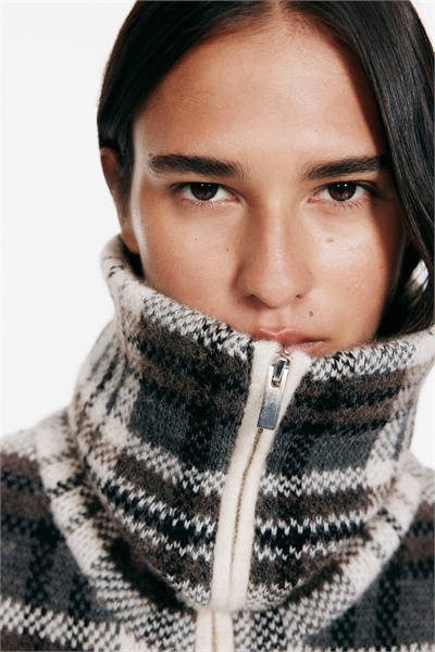 Жакет из жаккардовой вязки артикул 1314871001