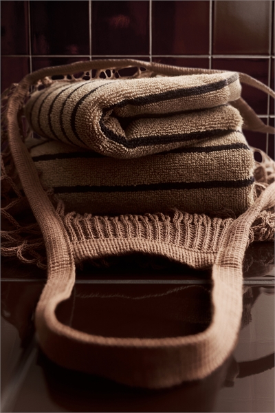 Полосатое гостевое полотенце артикул 1177358016