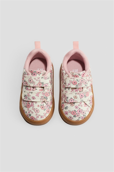 Кроссовки артикул 1263799008