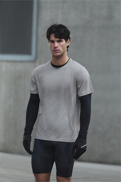 Спортивная футболка из сетки с DryMove™ артикул 1296401007