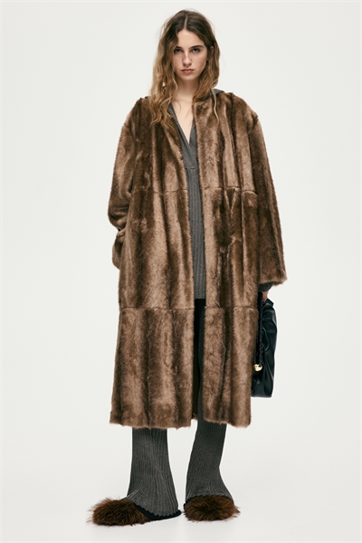 Пальто с отделкой шарфом артикул 1315006001