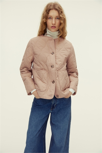 Стеганая куртка артикул 1315662001