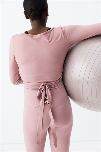 Короткий топ MAMA артикул 1318563001