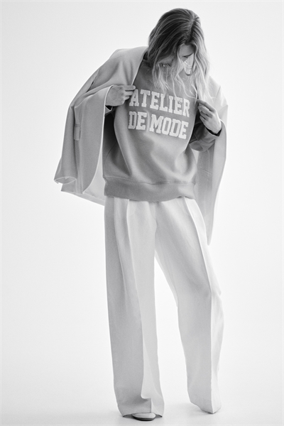 Толстовка с деталями из мотивов артикул 1323055001