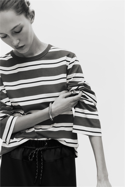 Хлопковая футболка с длинными рукавами артикул 1326053001